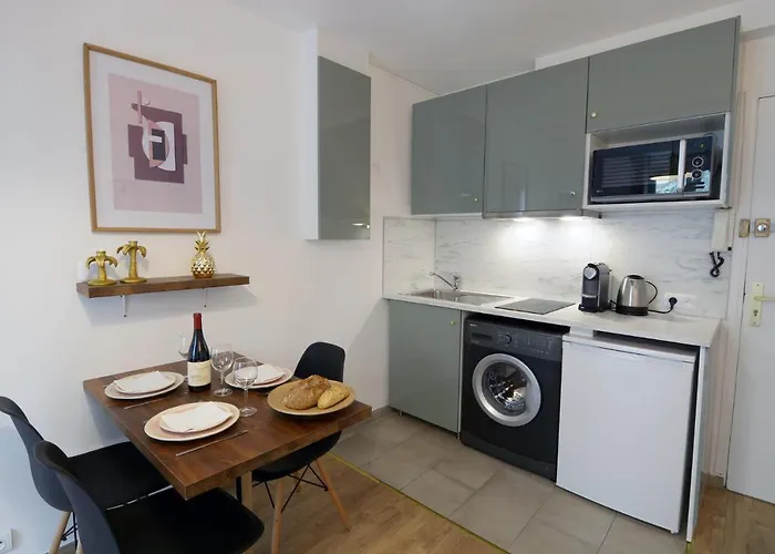 Holidaysinparis - Republique Apartment