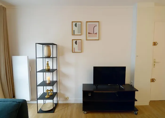 Holidaysinparis - Republique